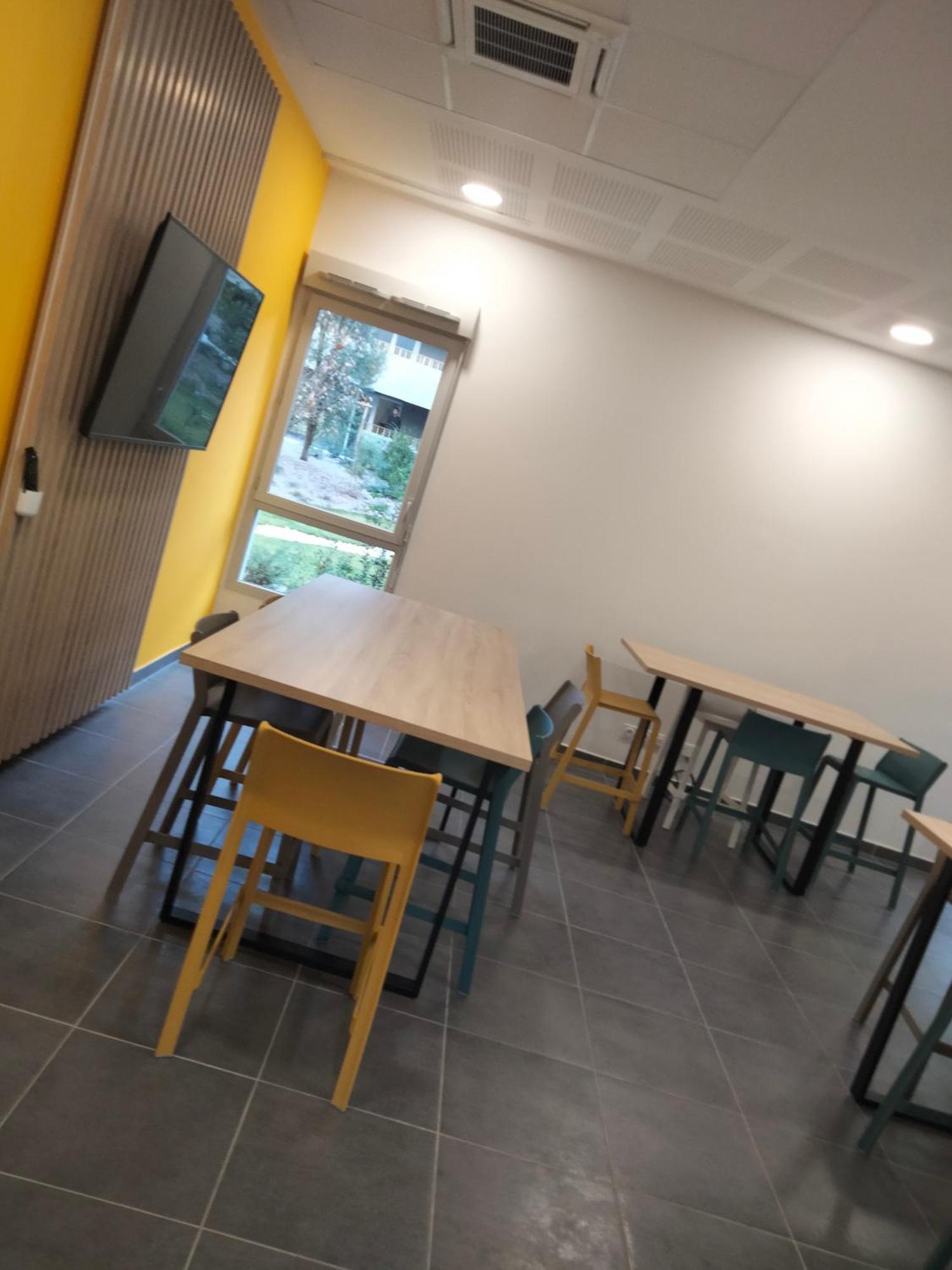 Residence Nemea Mondial 98 Montpellier Bagian luar foto