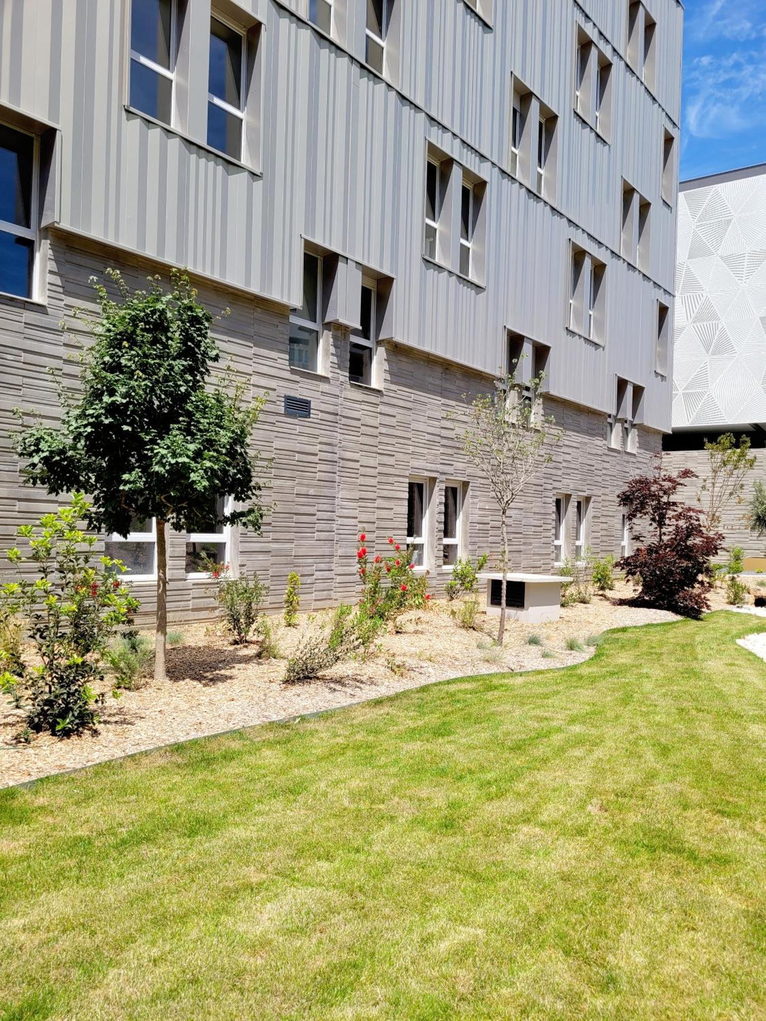 Residence Nemea Mondial 98 Montpellier Bagian luar foto